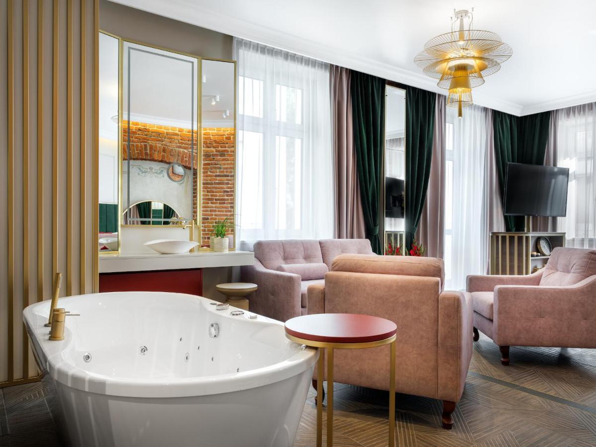 Golden Queen Deluxe Jacuzzi Apartments - Old Town Краков Экстерьер фото